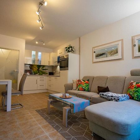 Hohenzollernpassage Wohnung Seemoewe Бюзум Экстерьер фото