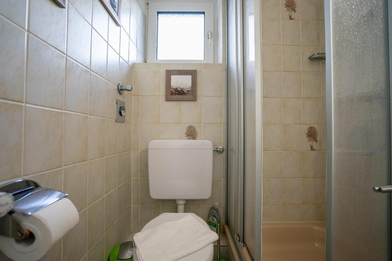 Hohenzollernpassage Wohnung Seemoewe Бюзум Экстерьер фото